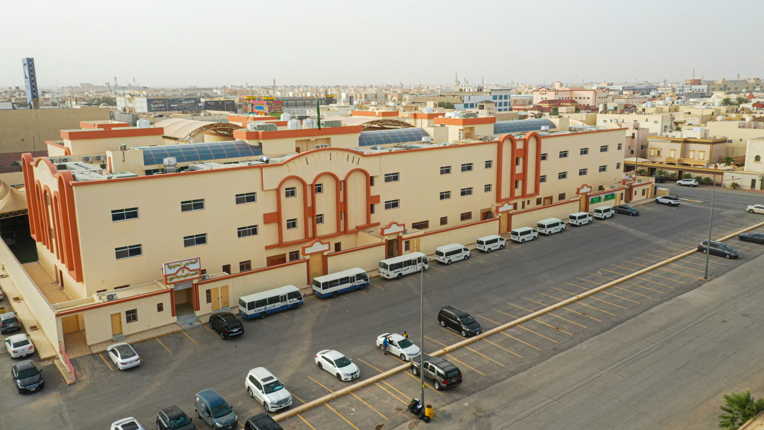 مكافحة بق الفراش في المدارس بالرياض